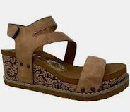 Verde Trail in Nude